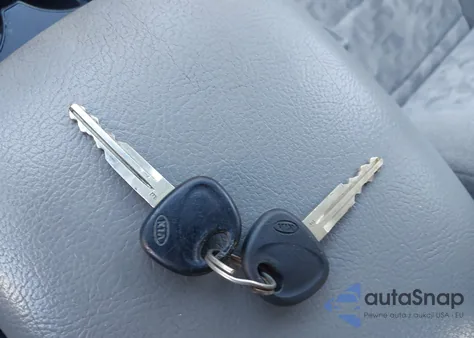 2007 Kia Sorento из США, поврежденный, VIN KNDJD736975701974